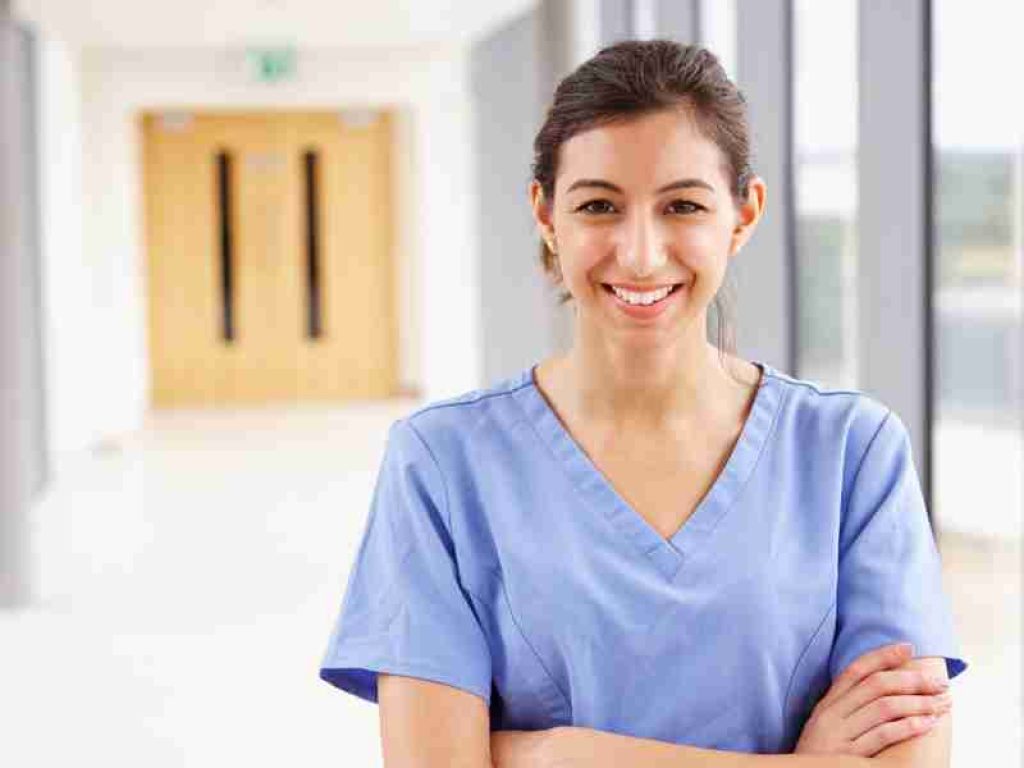 Benefits of  a Contract Nurse