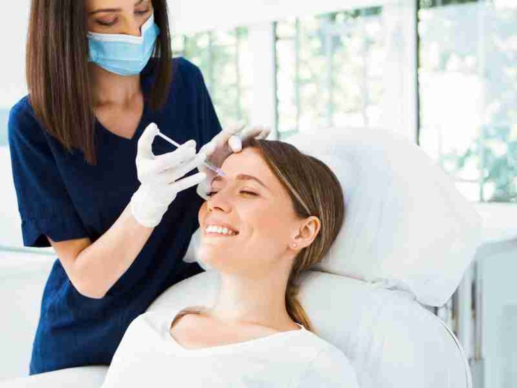 What Is an Aesthetic/Cosmetic Nurse?
