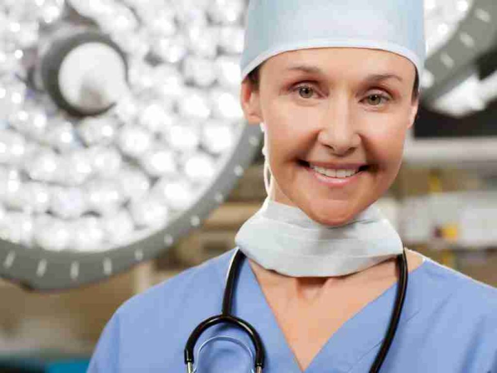 What does a nurse technician do?