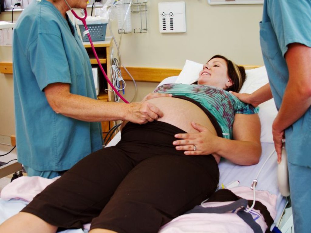 What is a Maternity Nurse?